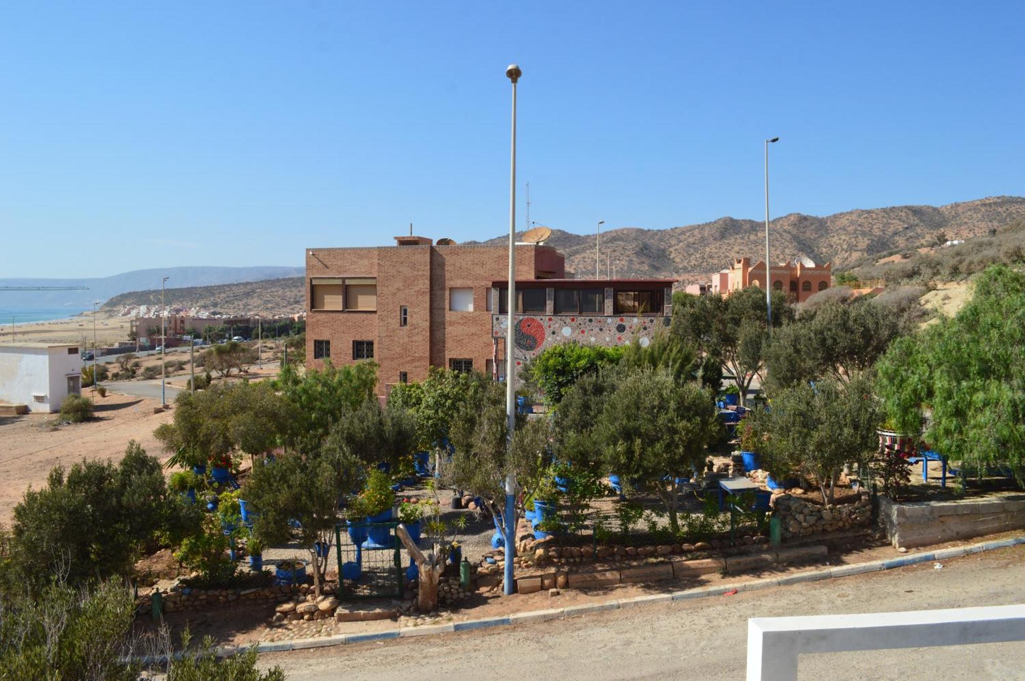 Отель Pearl Surf Camp Morocco Imi Ouaddar Экстерьер фото